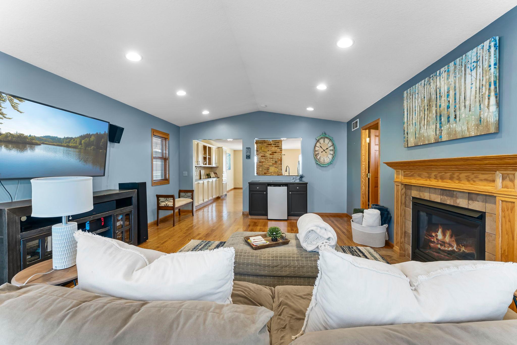 248 Main Street South Dover, MN 55929 - Photo 7 of 21