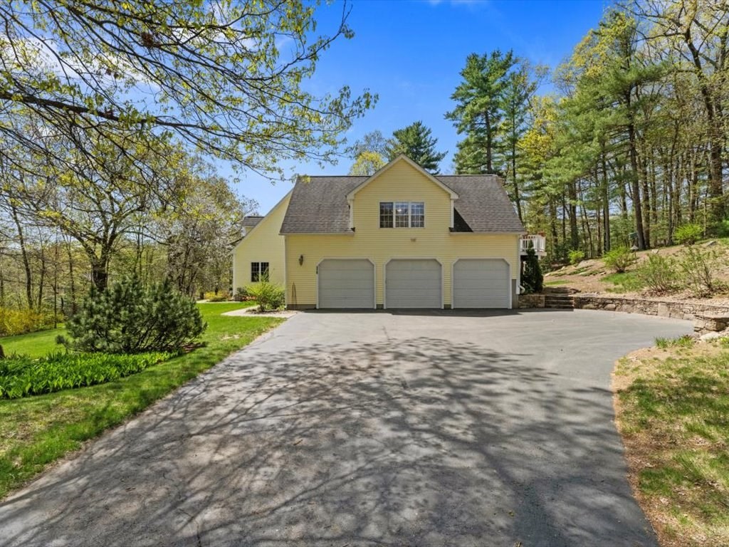 176 Stone School Road Sutton, MA 01590 - Photo 3 of 41
