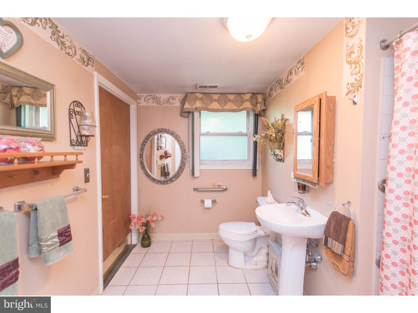 1141 Boxwood Road Jenkintown, PA 19046 - Photo 15 of 21 Bathroom