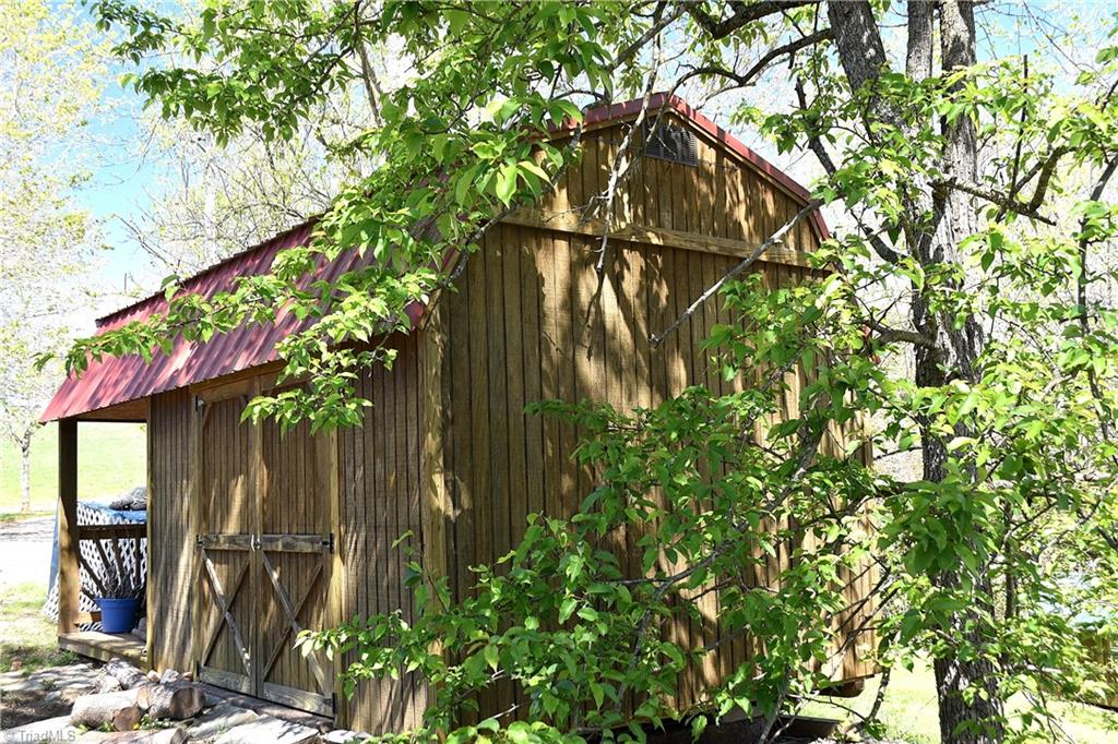 915 Old Lowgap Road Mount Airy, NC 27030 - Photo 24 of 29 Gallery Image 24