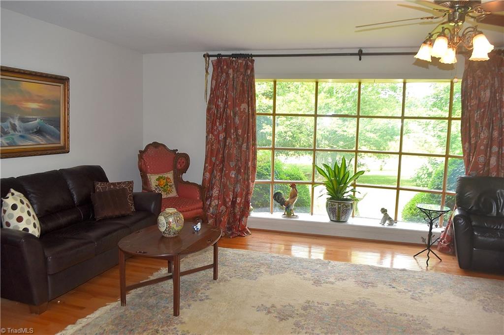 915 Old Lowgap Road Mount Airy, NC 27030 - Photo 5 of 29 Gallery Image 5