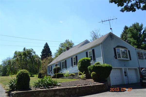 33 Susan Road Marlborough, MA 01752 - Photo 3 of 17 Gallery Image 3