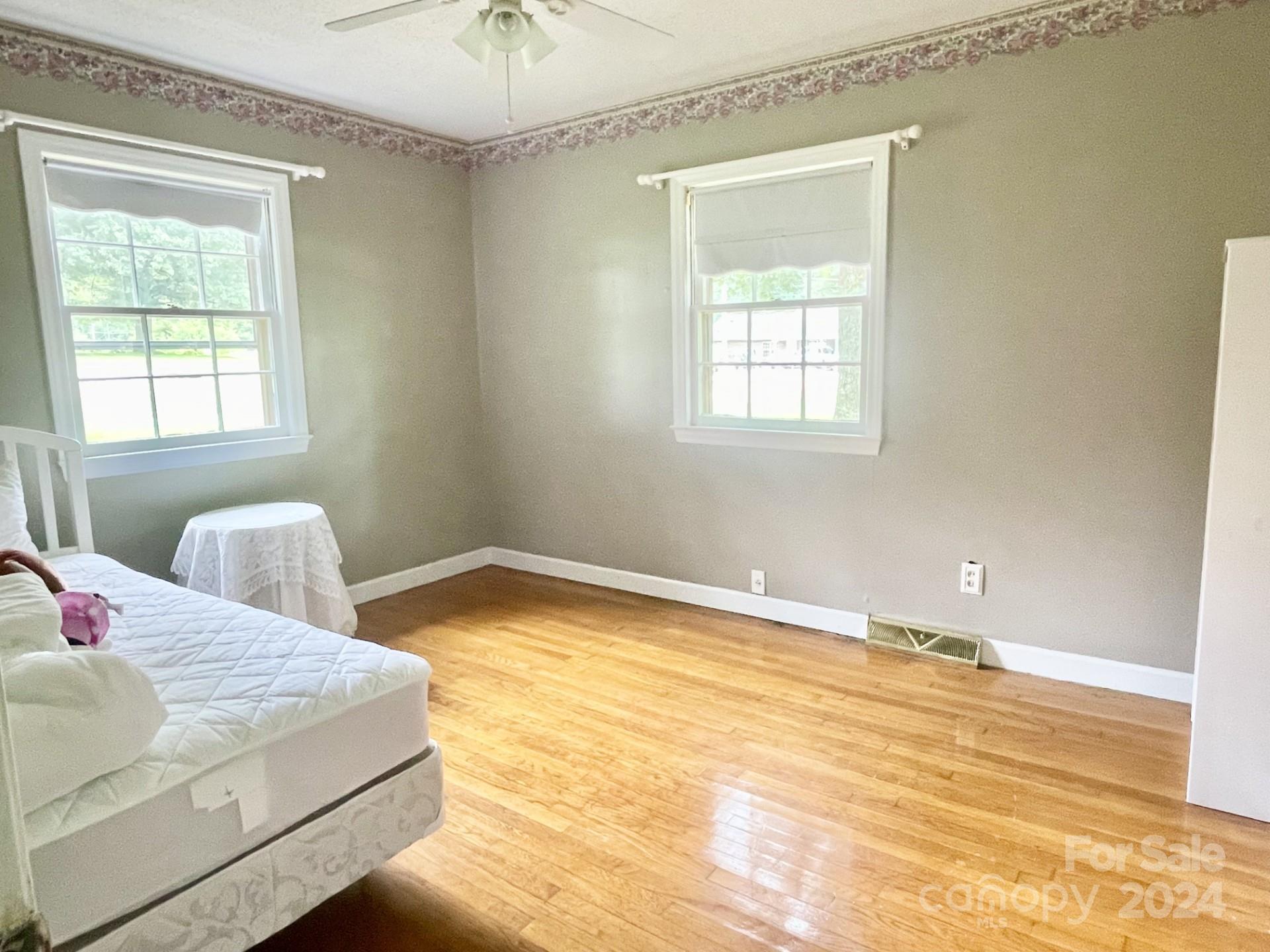 2457 Country Club Road Lincolnton, NC 28092 - Photo 4 of 15 Gallery Image 4