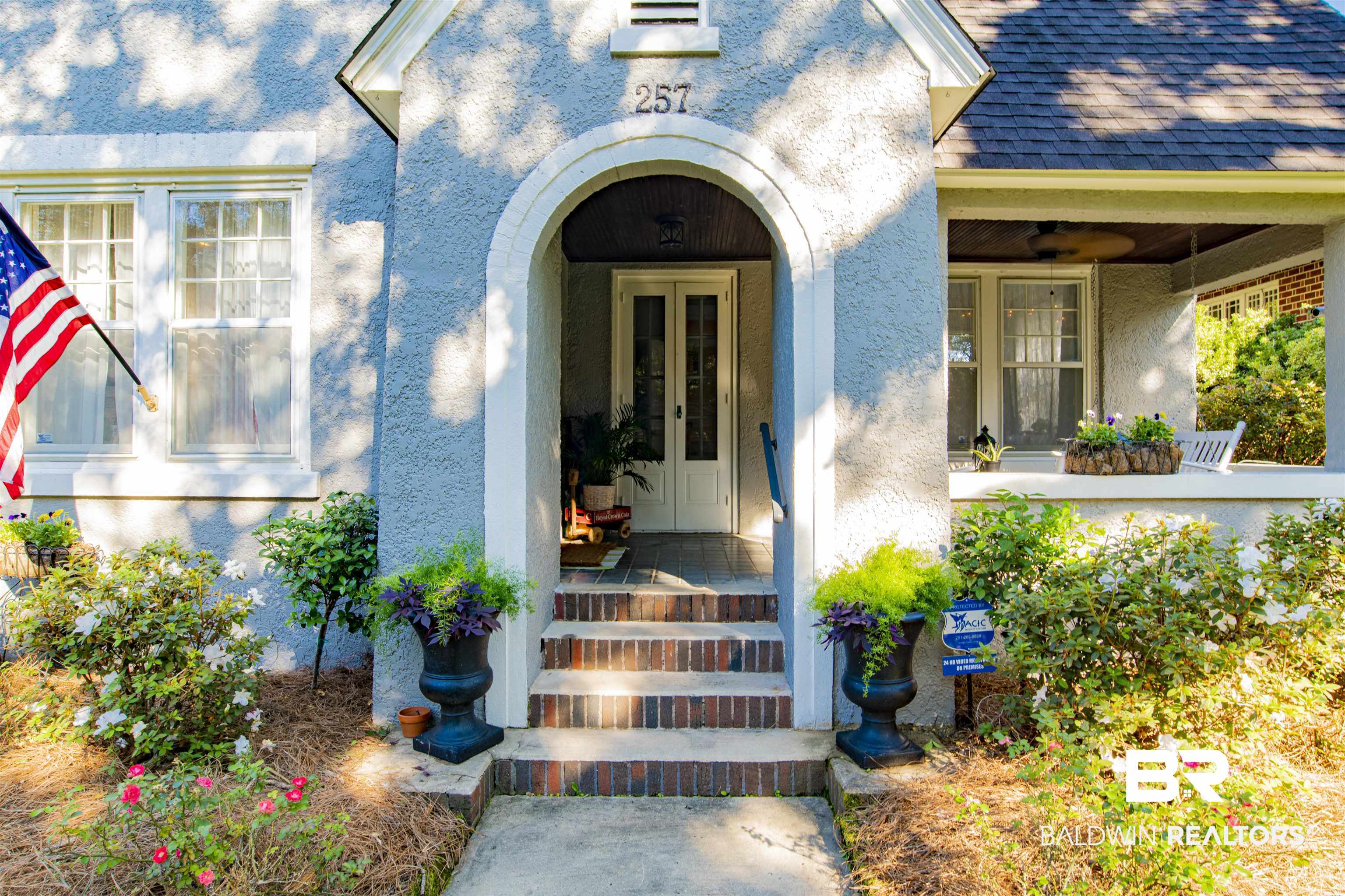 257 McDonald Avenue Mobile, AL 36604 - Photo 5 of 34