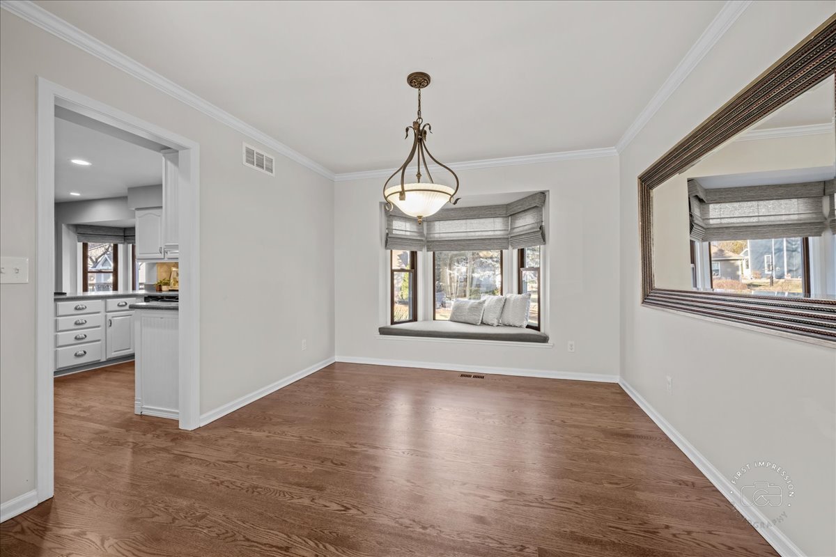 1271 Herrington Road Geneva, IL 60134 - Photo 11 of 29