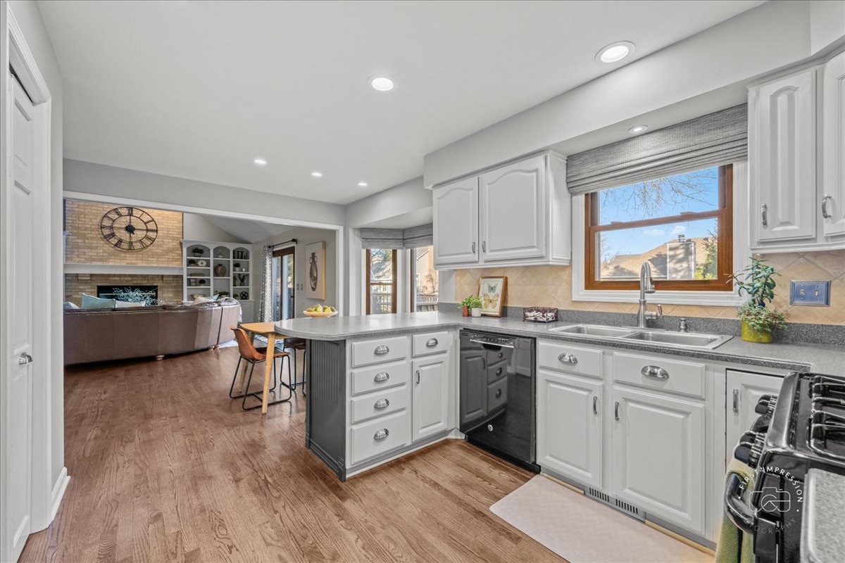 1271 Herrington Road Geneva, IL 60134 - Photo 13 of 29