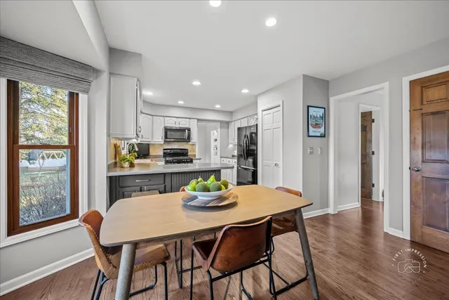 $480,000 | 1271 Herrington Road, Geneva, IL 60134