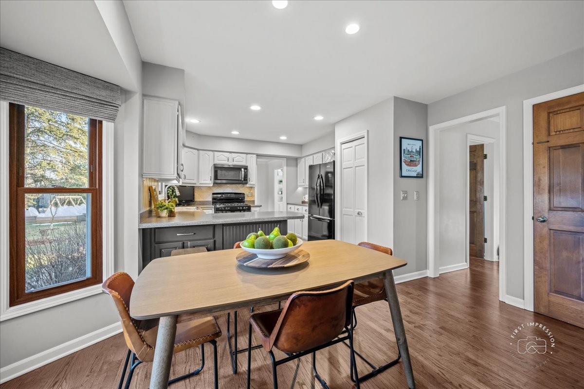 1271 Herrington Road Geneva, IL 60134 - Photo 15 of 29