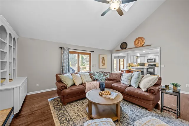 $480,000 | 1271 Herrington Road, Geneva, IL 60134