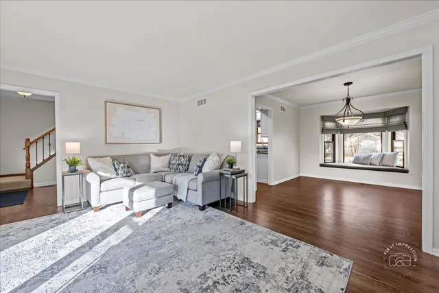 $480,000 | 1271 Herrington Road, Geneva, IL 60134