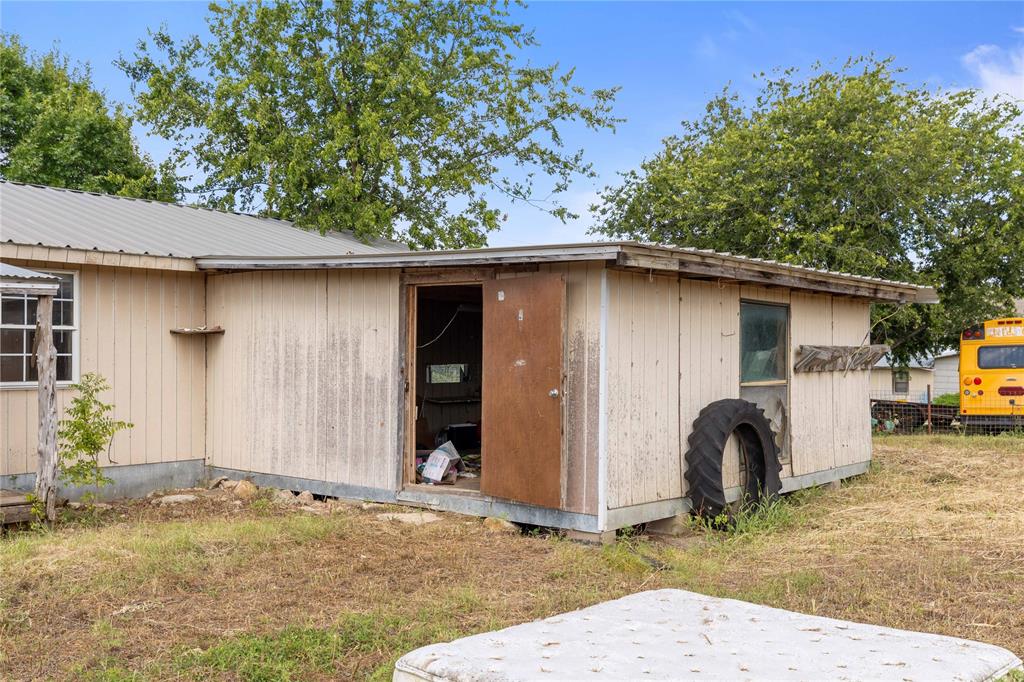 402 East Sherman Mullin, TX 76864 - Photo 27 of 29