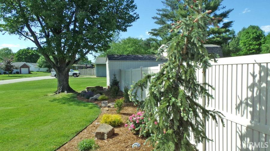 1802 Forbes Road Vincennes, IN 47591 - Photo 28 of 31 Gallery Image 28