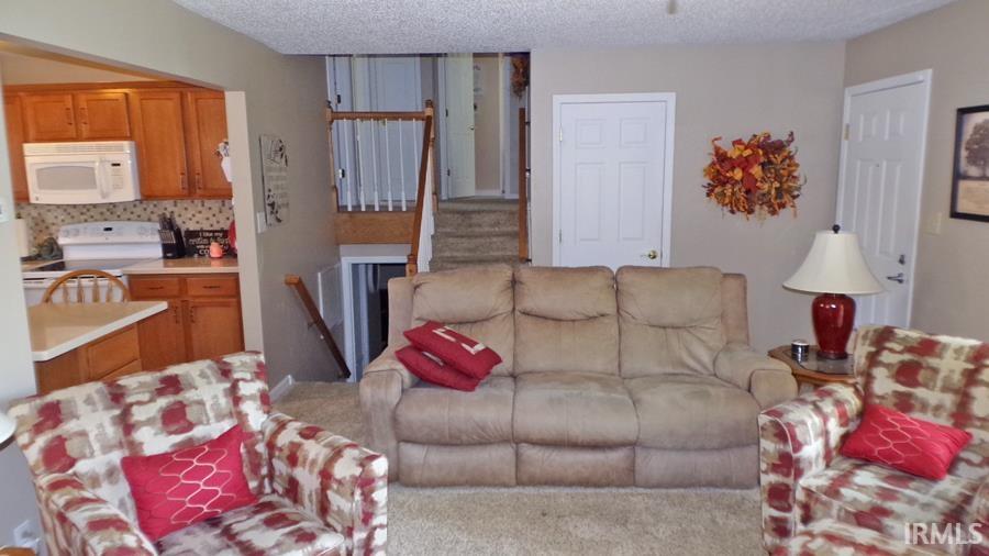 1802 Forbes Road Vincennes, IN 47591 - Photo 5 of 31 Gallery Image 5