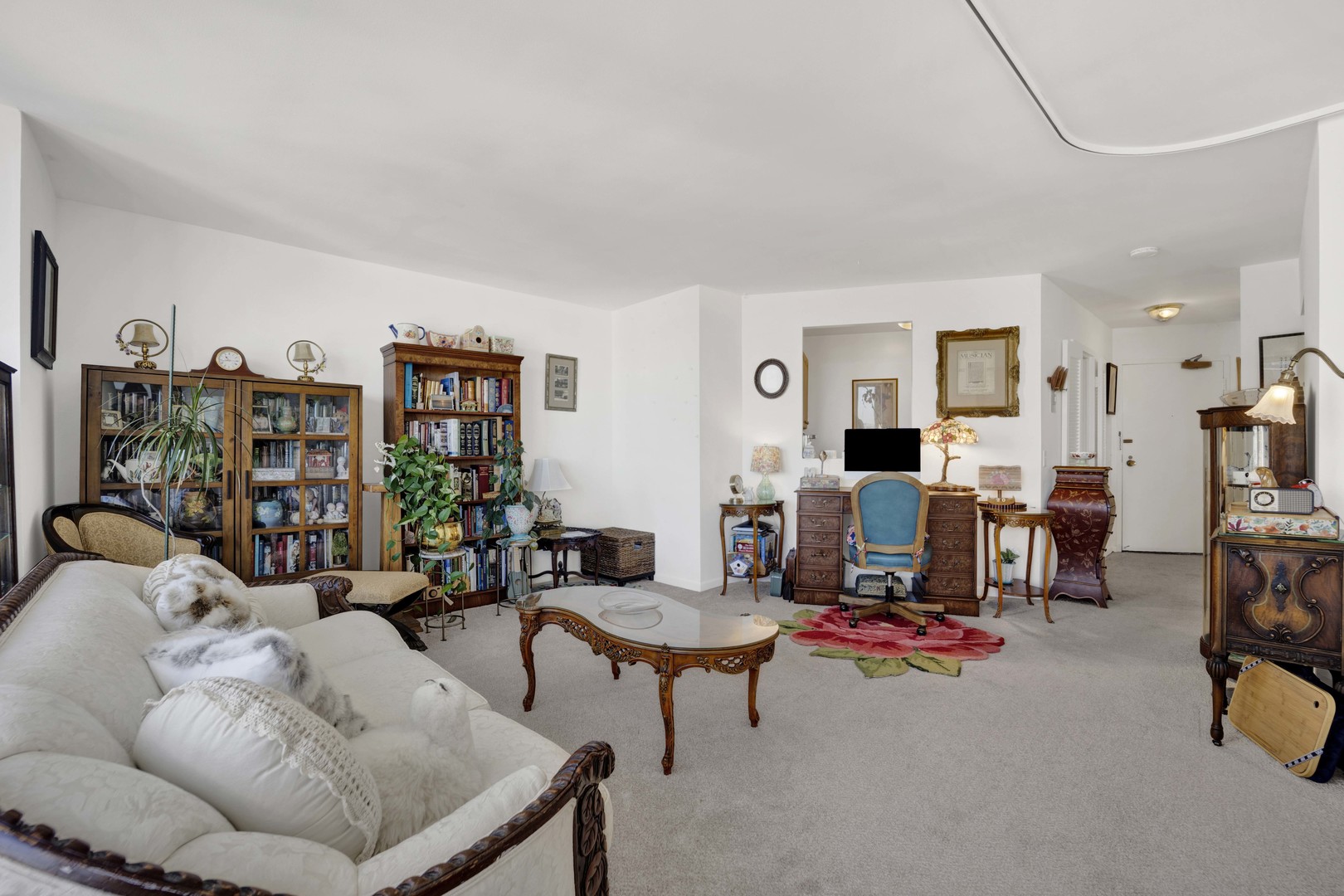 5415 North Sheridan Road, Unit 1907 Chicago, IL 60640 - Photo 5 of 14