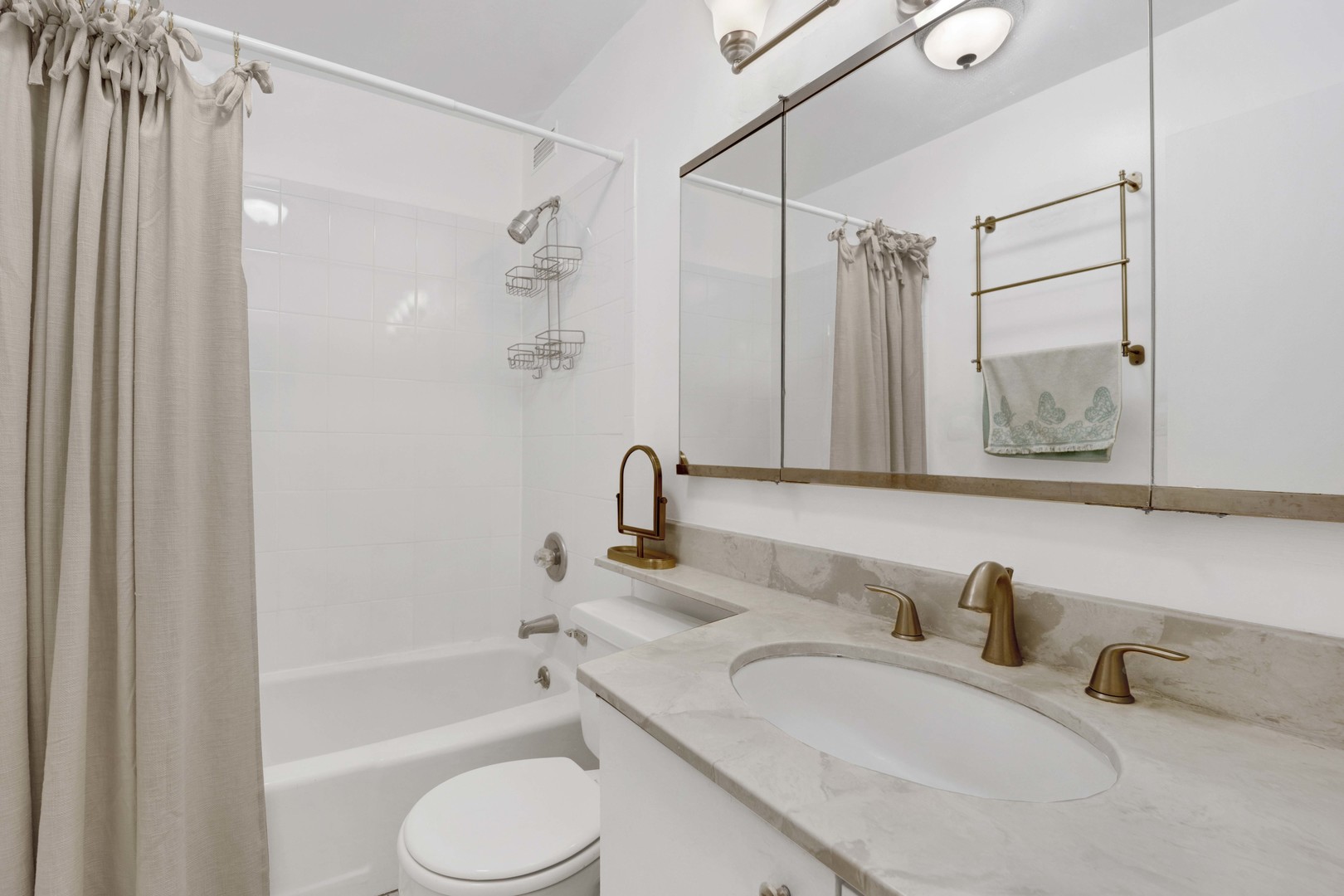 5415 North Sheridan Road, Unit 1907 Chicago, IL 60640 - Photo 7 of 14