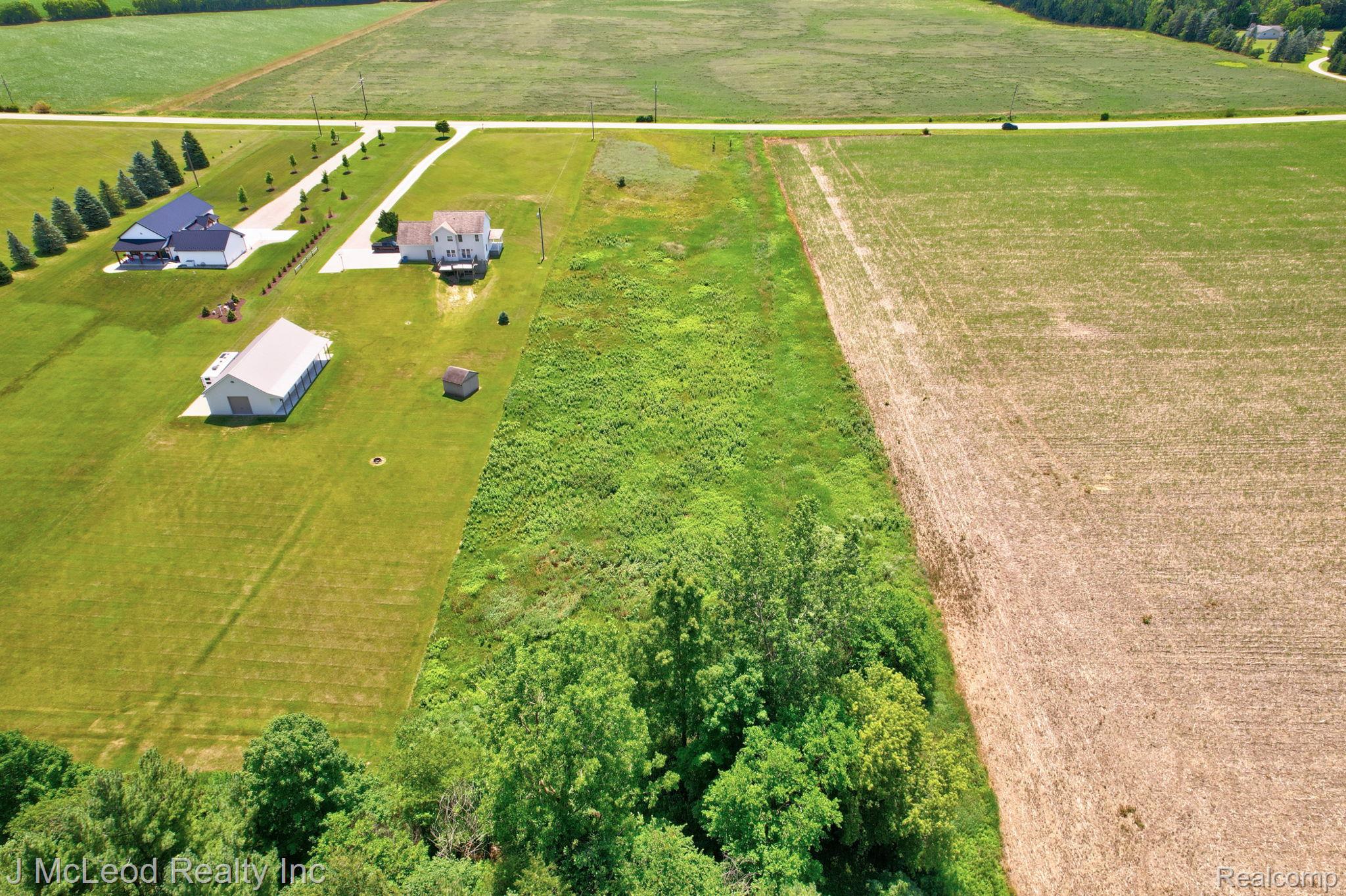 5160 Barnes Road Millington, MI 48746 - Photo 15 of 20 15-web-or-mls-5160 Barnes VL Millington -15.jpg