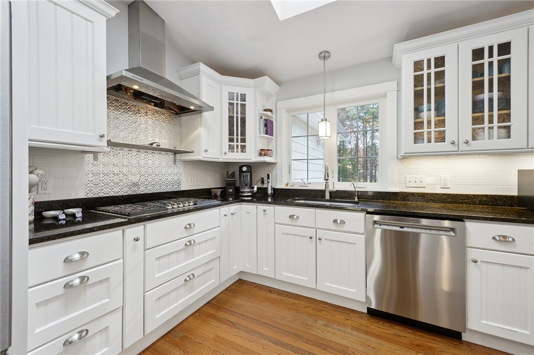 15 Roundtable Court Richmond, RI 02892 - Photo 14 of 46