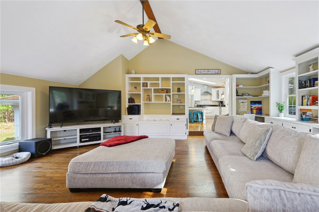 15 Roundtable Court Richmond, RI 02892 - Photo 20 of 46