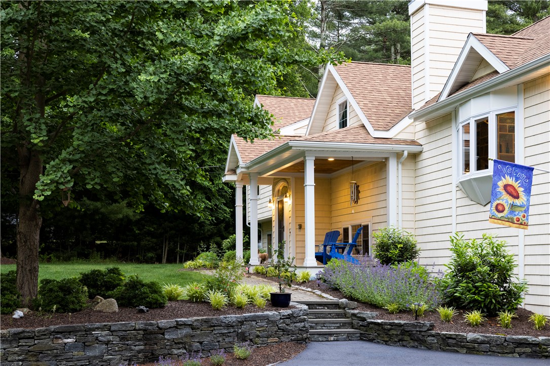 15 Roundtable Court Richmond, RI 02892 - Photo 2 of 46