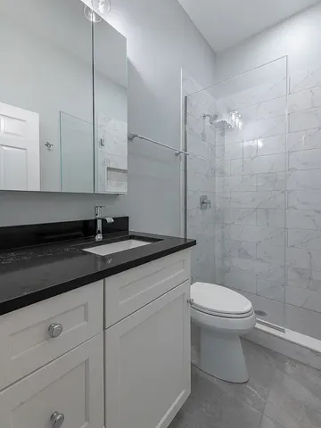 $2,200 | 3246 West Fulton Boulevard, Unit 1, Chicago, IL 60624