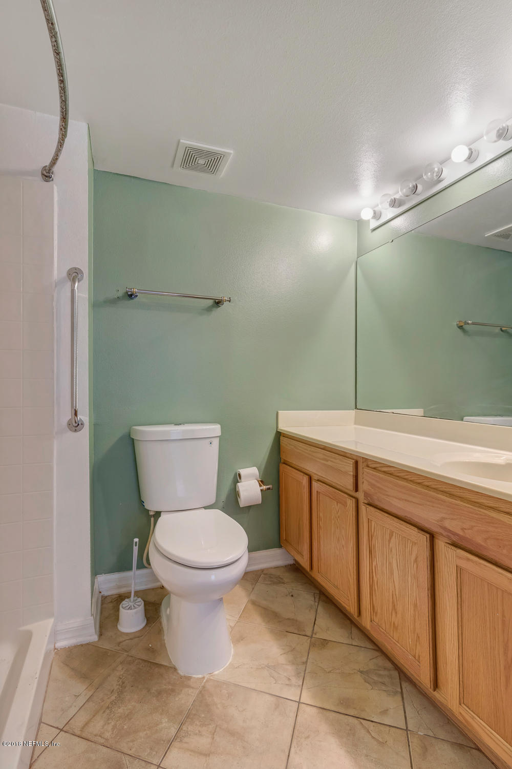 12100 Chester Creek Road Jacksonville, FL 32218 - Photo 16 of 40 Down Stairs Full Bath