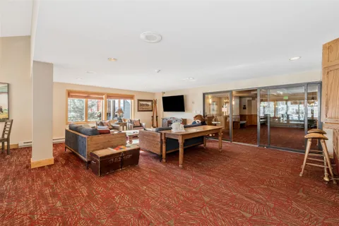 $2,400,000 | 2420 Ski Trail Lane, Unit 308, Steamboat Springs, CO 80487