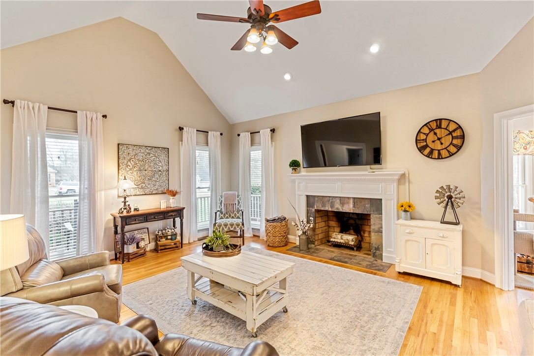 110 Stratton Lane Anderson, SC 29621 - Photo 4 of 36