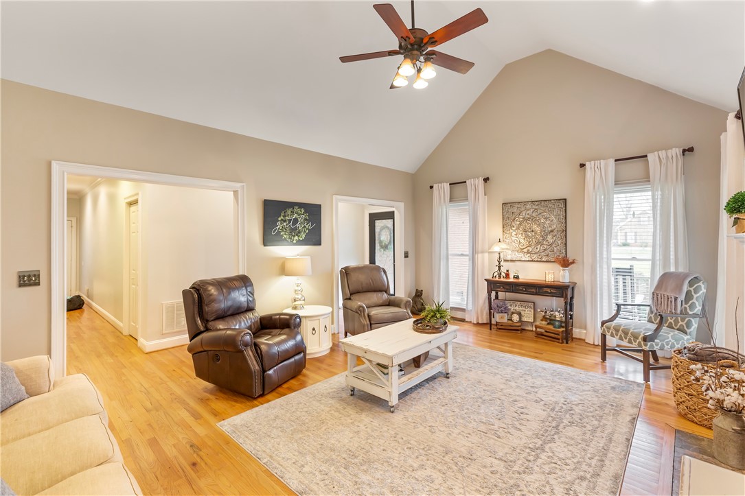 110 Stratton Lane Anderson, SC 29621 - Photo 5 of 36