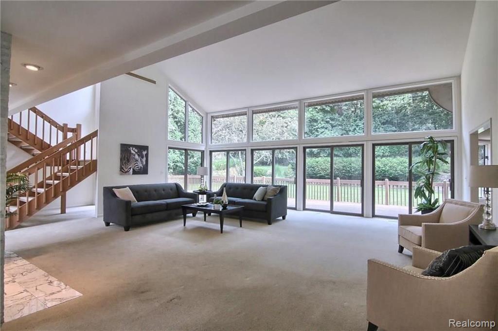 145 Canterbury Road Bloomfield Hills, MI 48304 - Photo 4 of 35