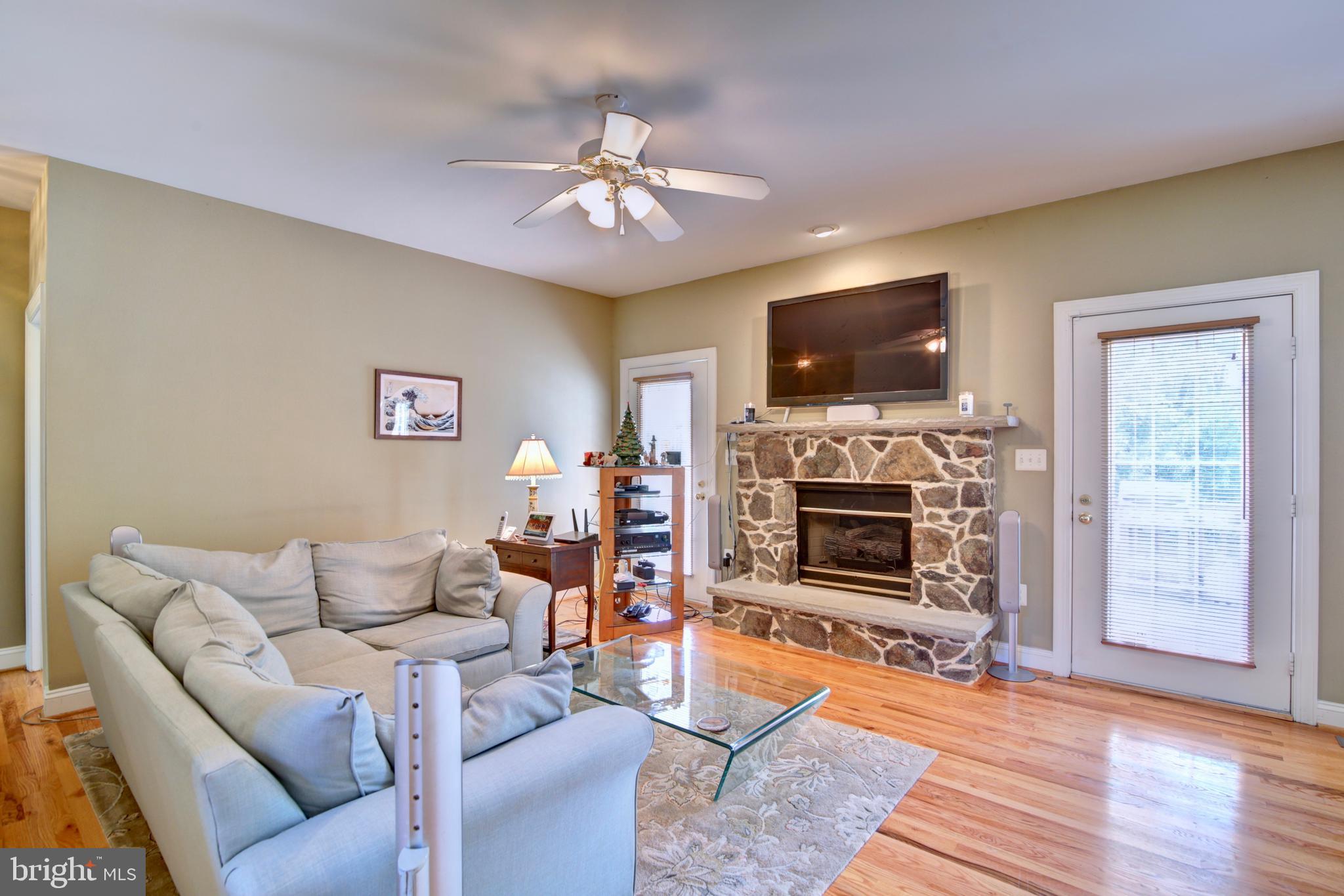 37009 Jeb Stuart Road Purcellville, VA 20132 - Photo 17 of 42 Gallery Image 17