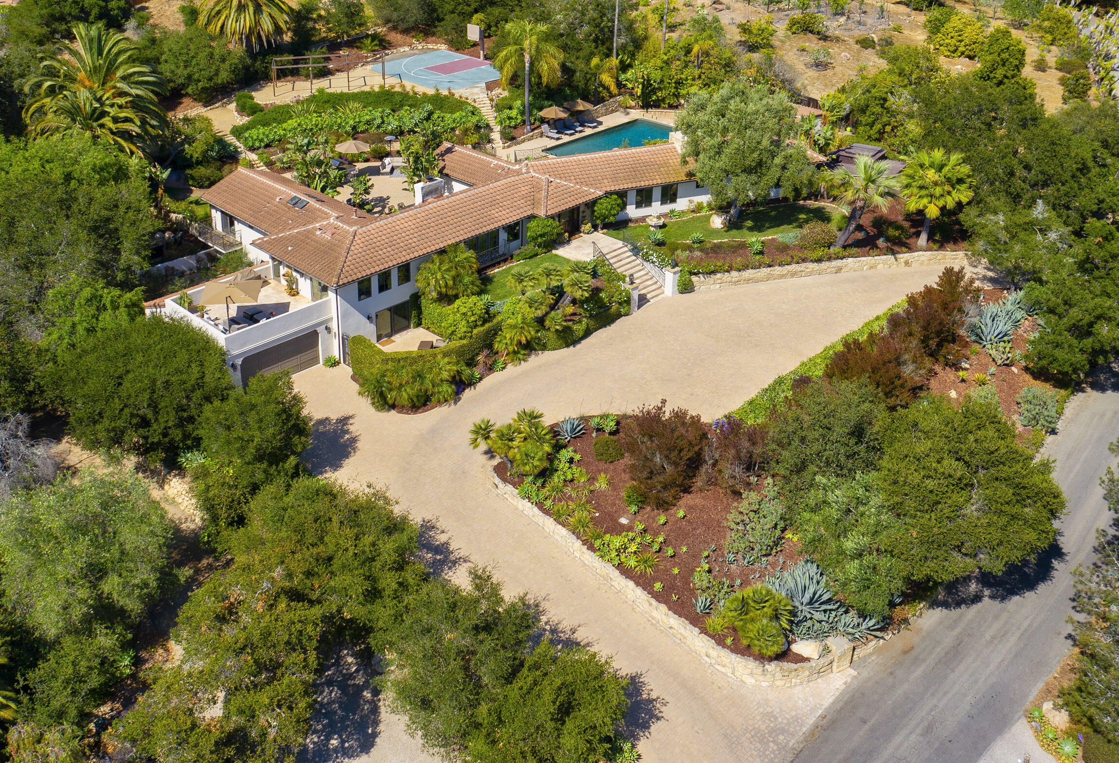 2519 Foothill Lane Santa Barbara, CA 93105 - Photo 2 of 35 an aerial view of a house with a yard and garden