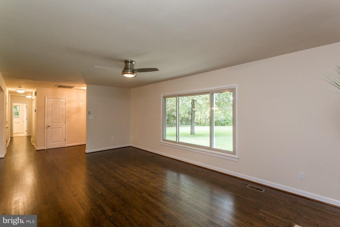 373 Cropp Road Fredericksburg, VA 22406 - Photo 10 of 30 Hardwood floors throughout entire main level
