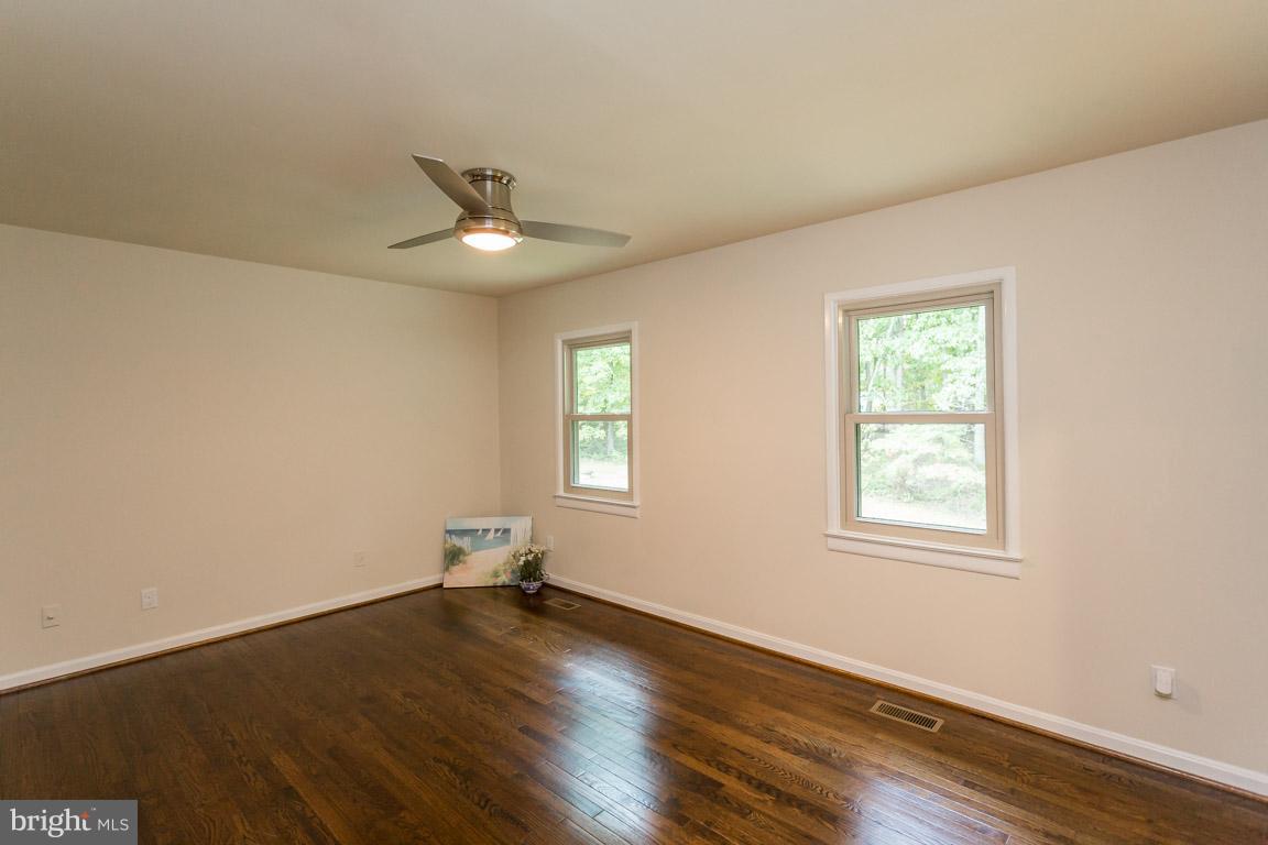 373 Cropp Road Fredericksburg, VA 22406 - Photo 11 of 30 Spacious Master Suite