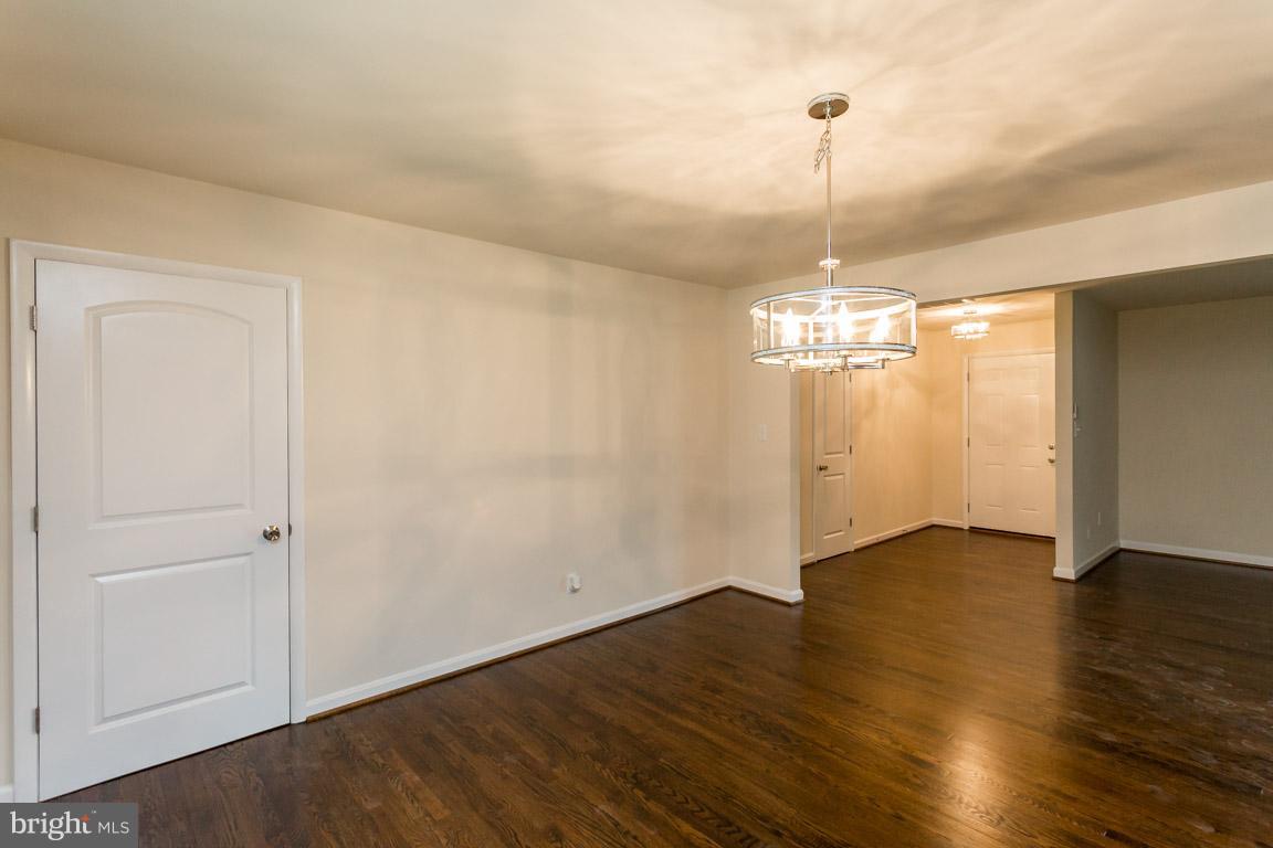 373 Cropp Road Fredericksburg, VA 22406 - Photo 8 of 30 Dining Room