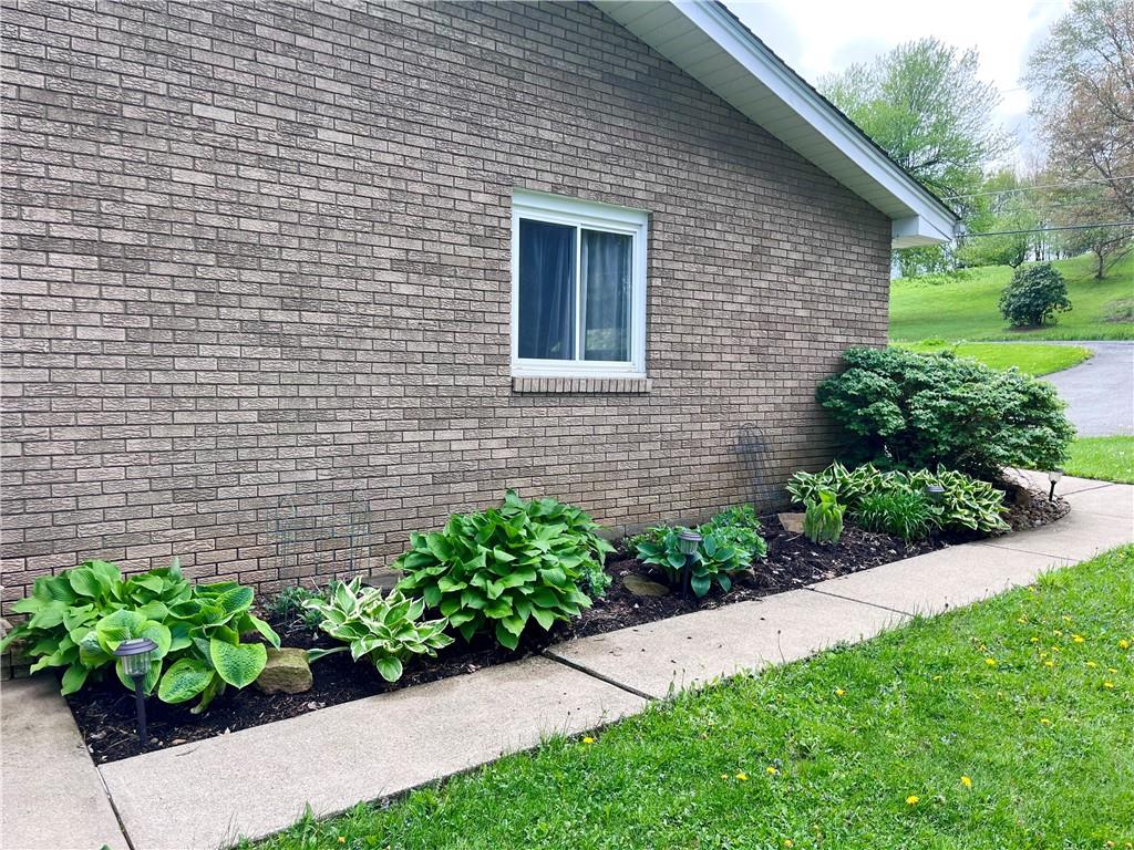 143 Schnur Road Butler, PA 16002 - Photo 20 of 50 a front view of a house with a yard