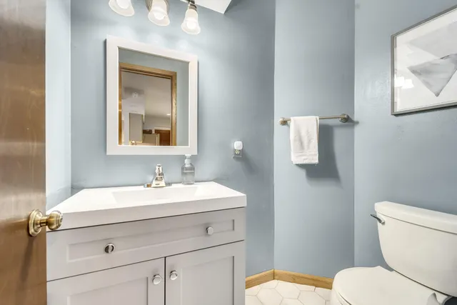 $400,000 | 7230 South 38th Street, Franklin, WI 53132