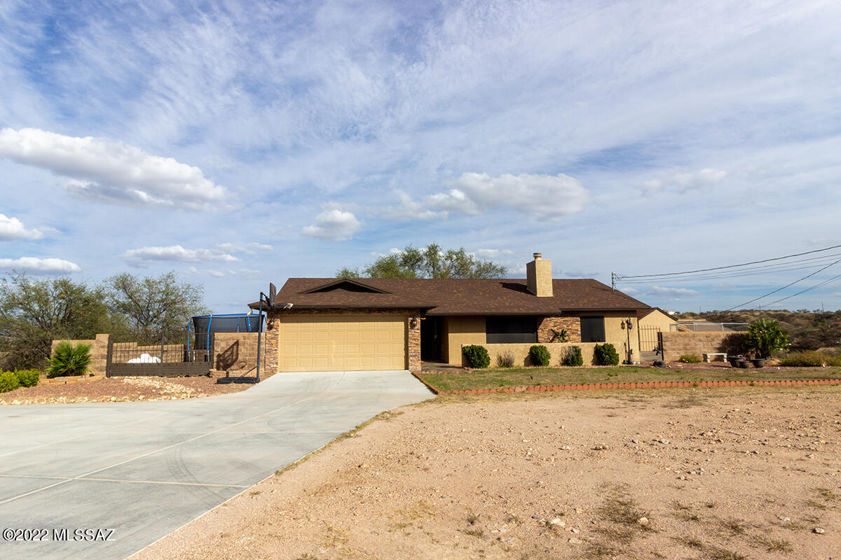 985 Alegre Corte Rio Rico, AZ 85648 - Photo 5 of 42 Gallery Image 5