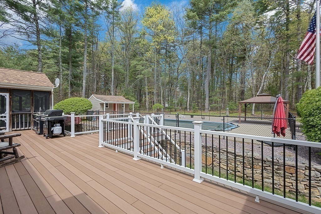 56 Leland Road Norfolk, MA 02056 - Photo 12 of 28 Gallery Image 12