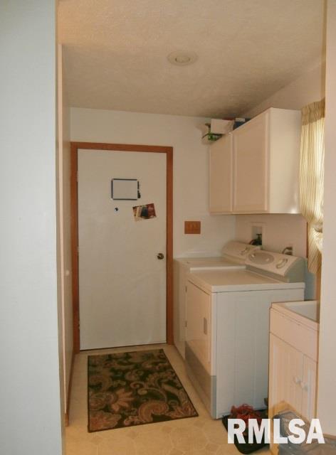 104 Deer Trail Road Pekin, IL 61554 - Photo 13 of 20