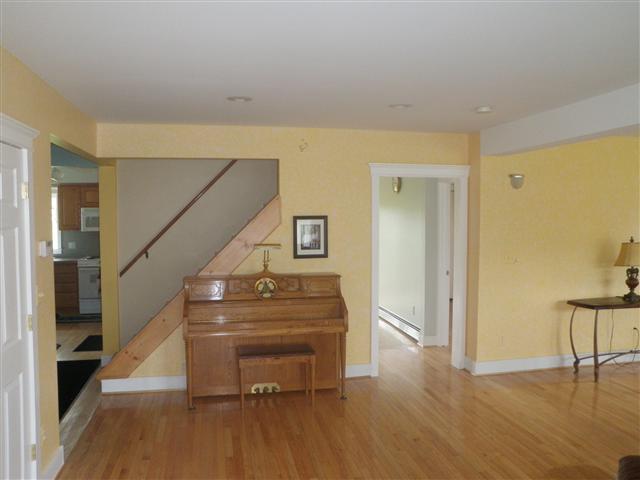 2760 Norton Lawn Street Rochester, MI 48307 - Photo 7 of 25 31069573-6.JPG