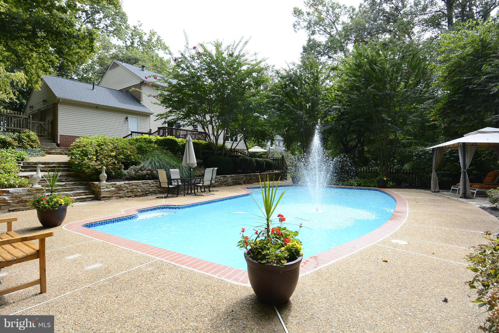 3118 Hunt Road Oakton, VA 22124 - Photo 17 of 30 Extensive Hardscape