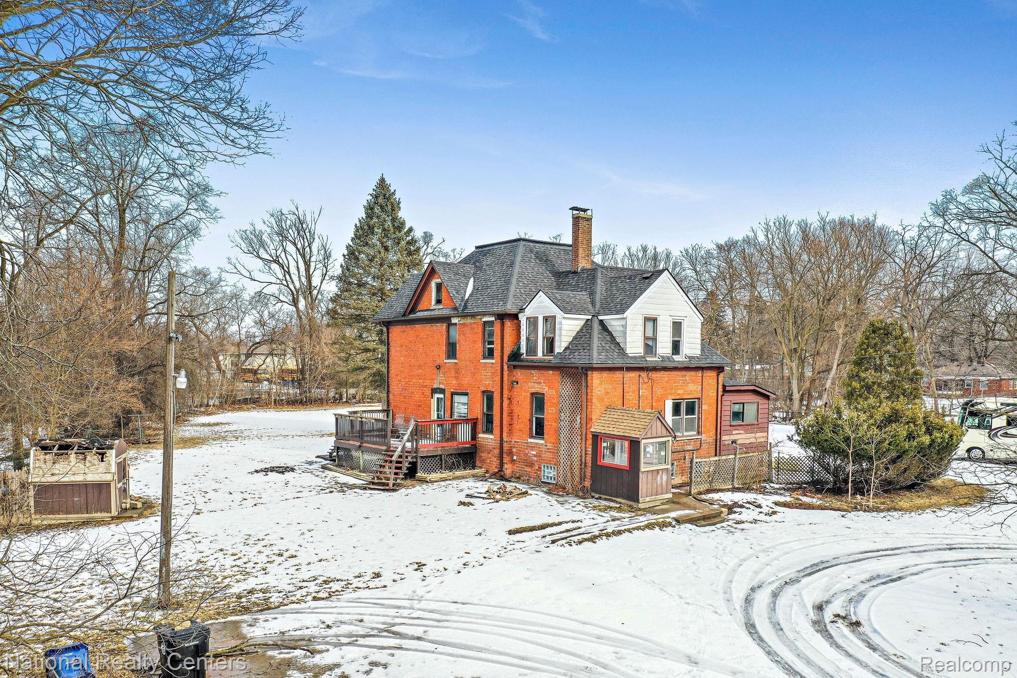 25154 Graham Road Redford, MI 48239 - Photo 3 of 30 DJI_0100.JPG