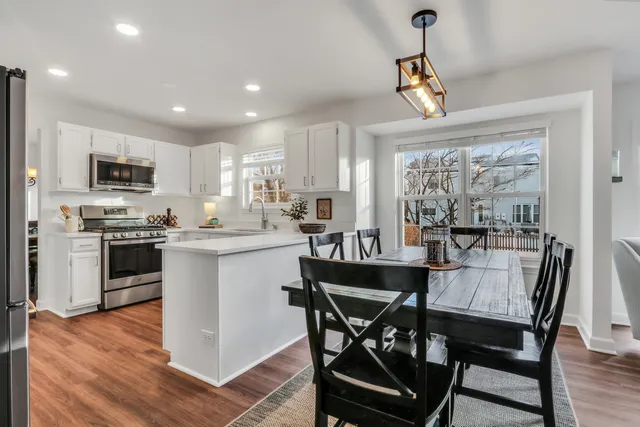 $475,000 | 269 Braxton Way, Grayslake, IL 60030