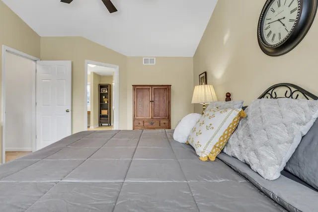 $475,000 | 269 Braxton Way, Grayslake, IL 60030