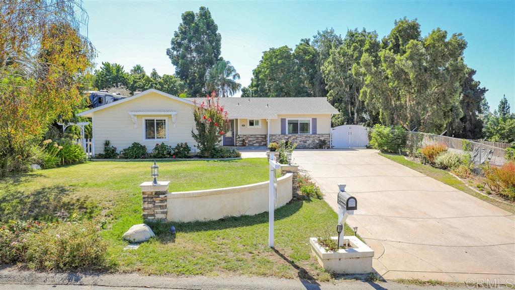 1127 Pepper Tree Lane Fallbrook, CA 92028 - Photo 1 of 22