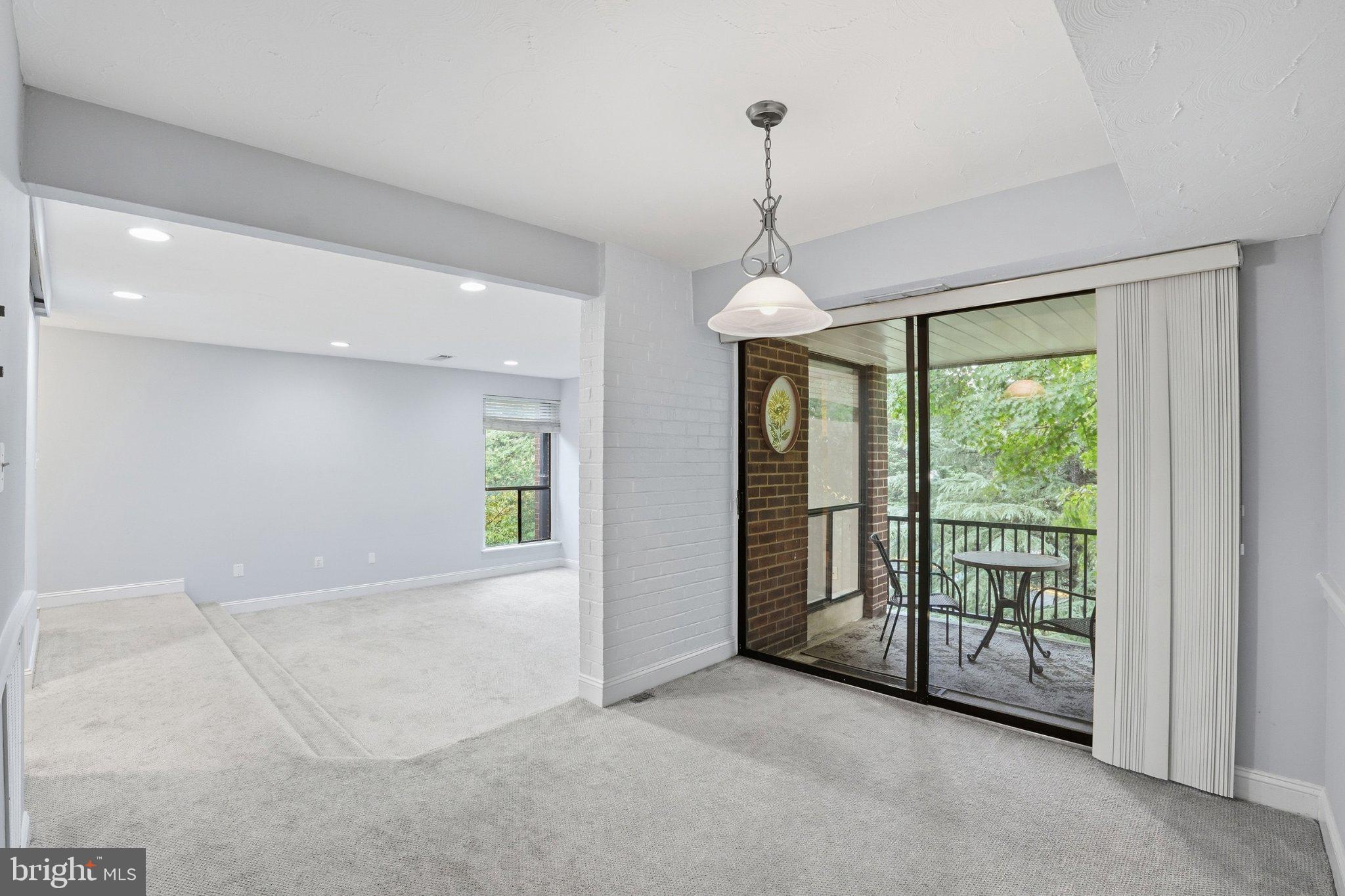 2105 Walsh View Terrace, Unit 15301 Silver Spring, MD 20902 - Photo 17 of 21 Gallery Image 17