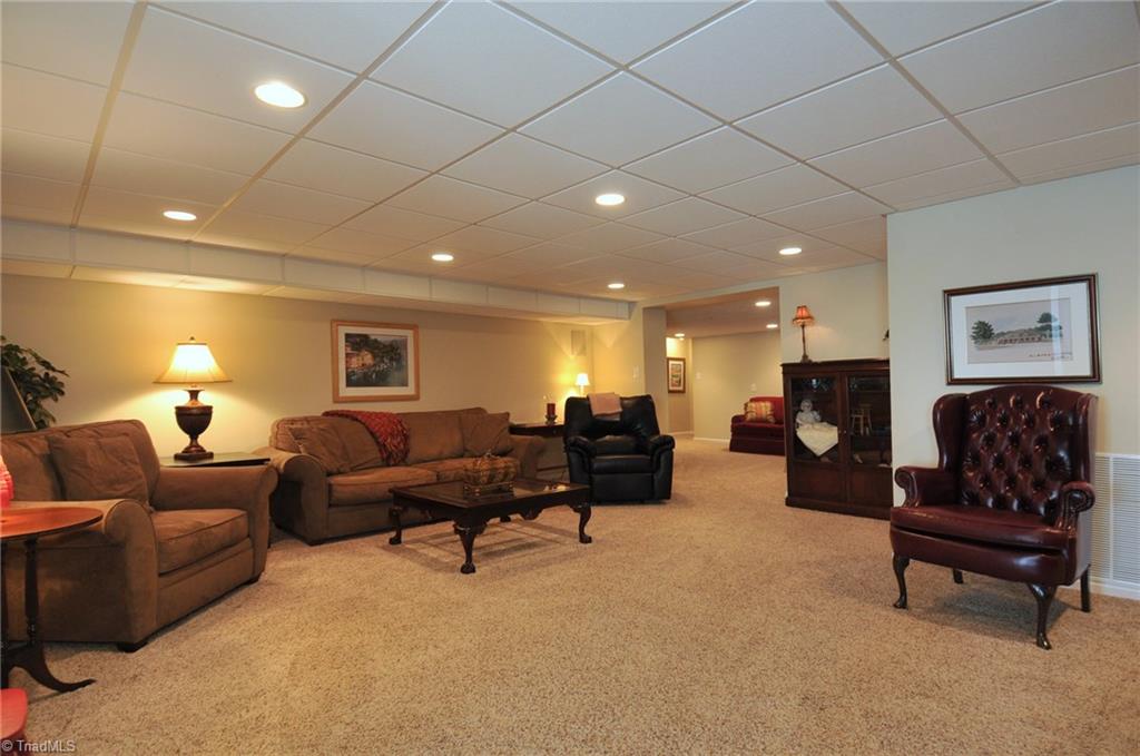 970 Arbor Road Winston-Salem, NC 27104 - Photo 22 of 28 Den