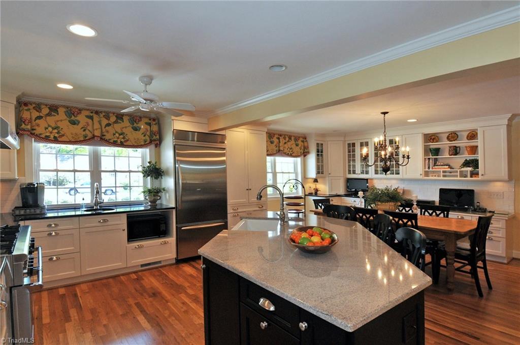 970 Arbor Road Winston-Salem, NC 27104 - Photo 6 of 28 Kitchen with beautiful island.