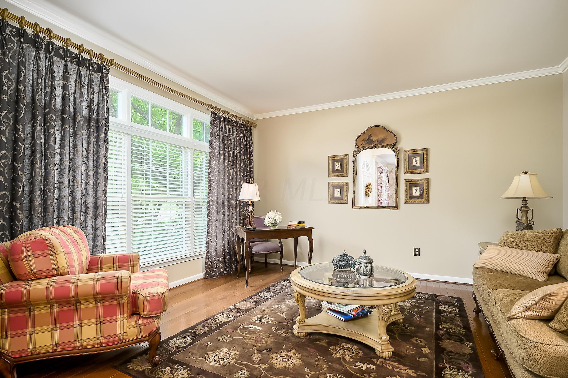 2757 Wickliffe Road Columbus, OH 43221 - Photo 2 of 35