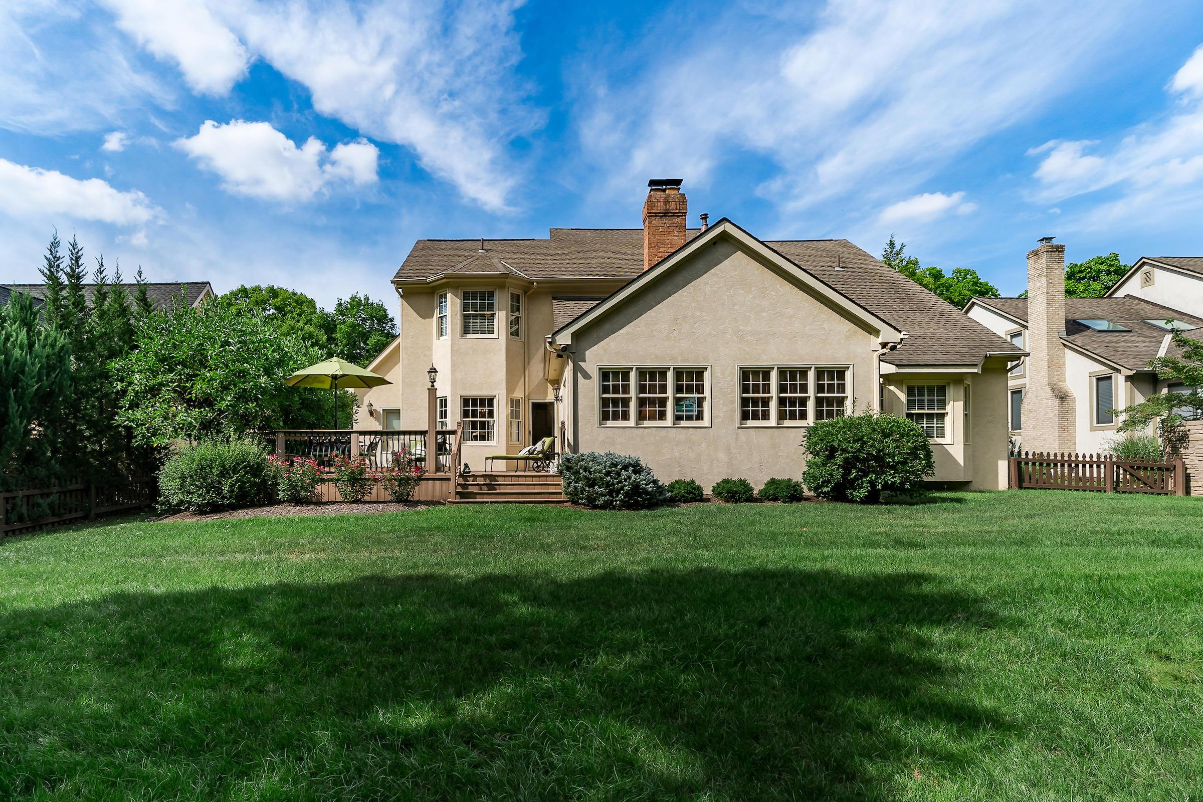 2757 Wickliffe Road Columbus, OH 43221 - Photo 32 of 35